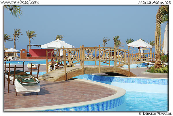 Swimming pool of Holiday Beach Resort