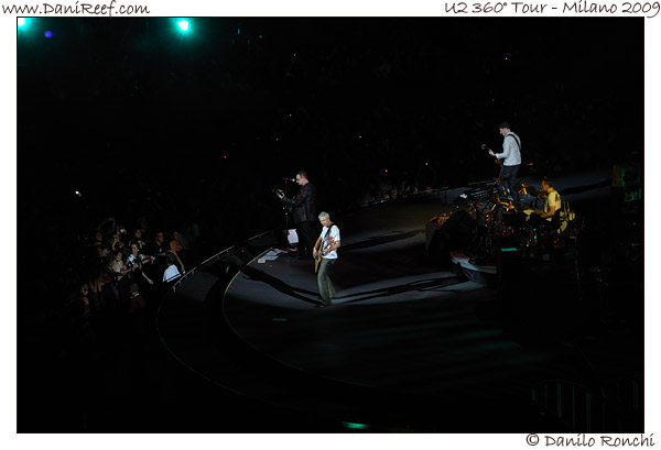 U2 360° Tour Milano 2009 -Bono Vox - The Edge - Larry Mullen jr. - Adam Clayton