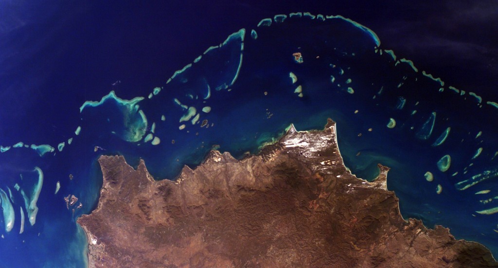 Foto satellitare della Grande Barriera Corallina australiana. Credits: NASA