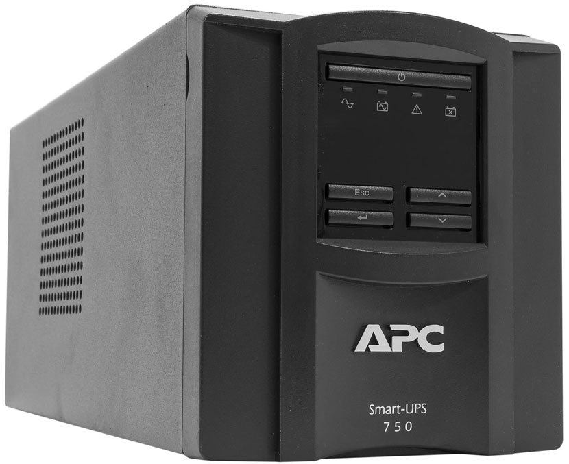 Uninterruptible Power Supply in aquarium - the APC Smart UPS 750