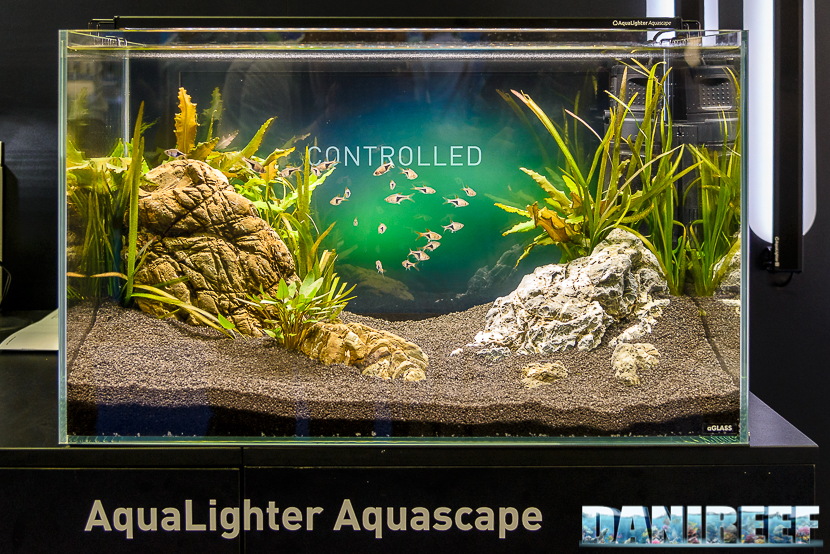 Stand Aqualighter a Zoomark 2017: Acquario aglass e lampade aquascape