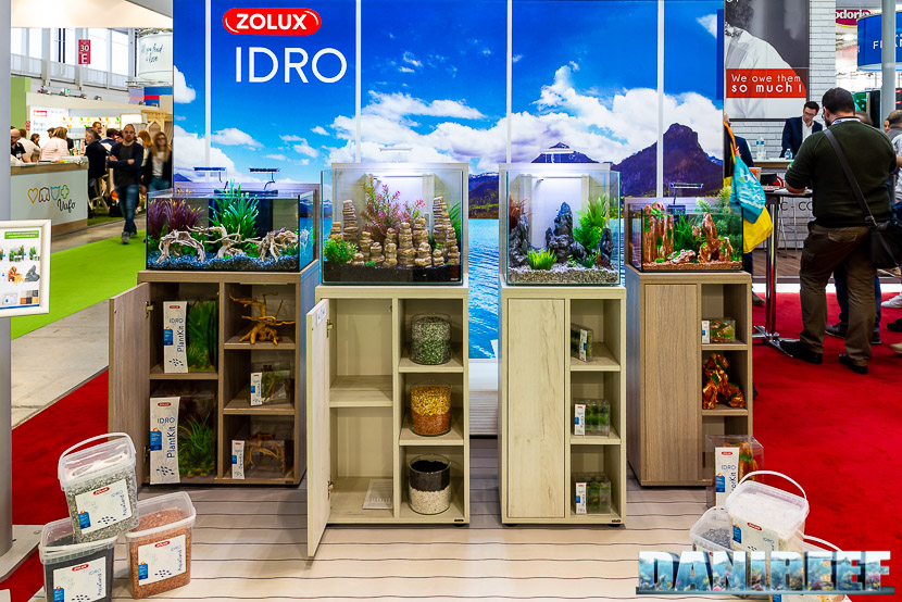 Some examples of displayed Idro aquariums