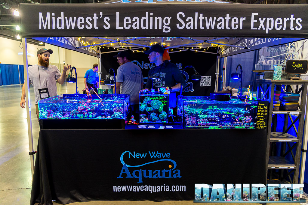 Lo stand New Wave Aquaria - Midwest's Leading Saltwater Experts al Macna 2022