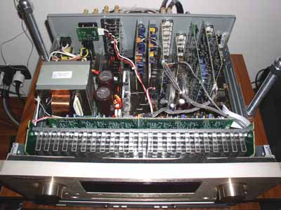 L'interno del Marantz SR6300