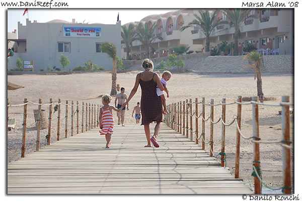 Holiday Beach Resort