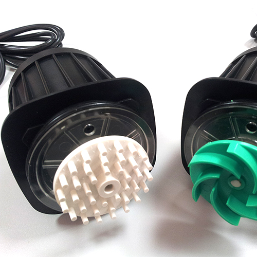 Particolare della girante ad aghi presente nella versione NeedleWheel (NW). A lato la girante classica.