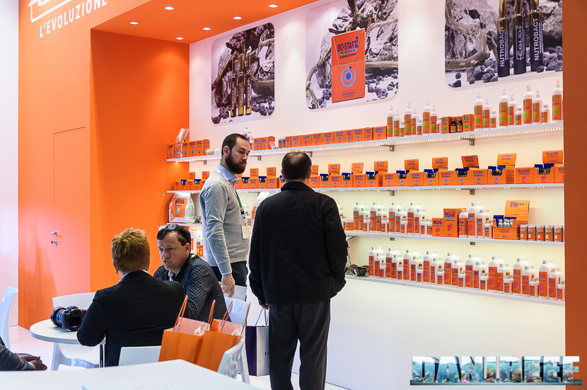 Interzoo 2016: Equo booth: The Orange Scapers and new products with 4K video