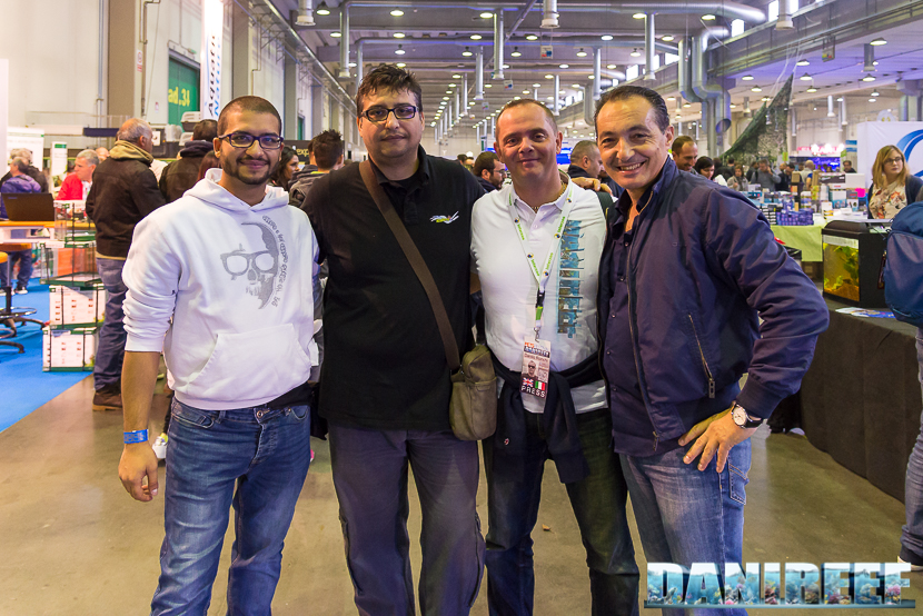 PetsFestival 2017: in nero Pietro Oliveiro (Altamarea), a destra Danilo Ronchi (DaniReef) e poi Angelo Iannazzo PetsFestival 2017: in nero Pietro Oliveiro (Altamarea), a destra Danilo Ronchi (DaniReef) e poi Angelo Iannazzo