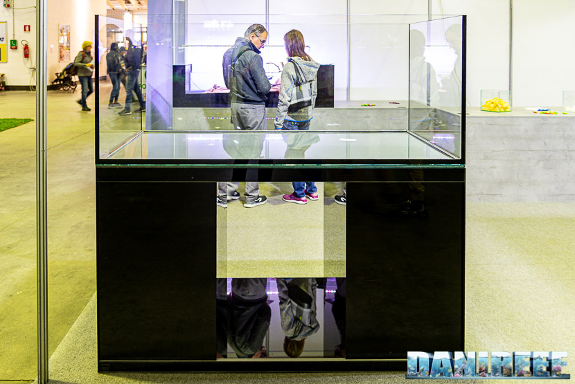 Acquari Malberti presenta un acquario con un incredibile mobile di design