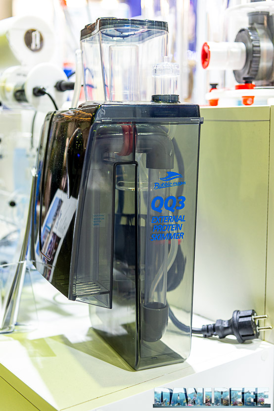 Aquariatech al PetsFestival per la prima volta con tanti nuovi prodotti - schiumatoio da appendere Bubble Magus QQ3