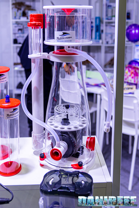 Aquariatech al PetsFestival per la prima volta con tanti nuovi prodotti - schiumatoio Bubble Magus