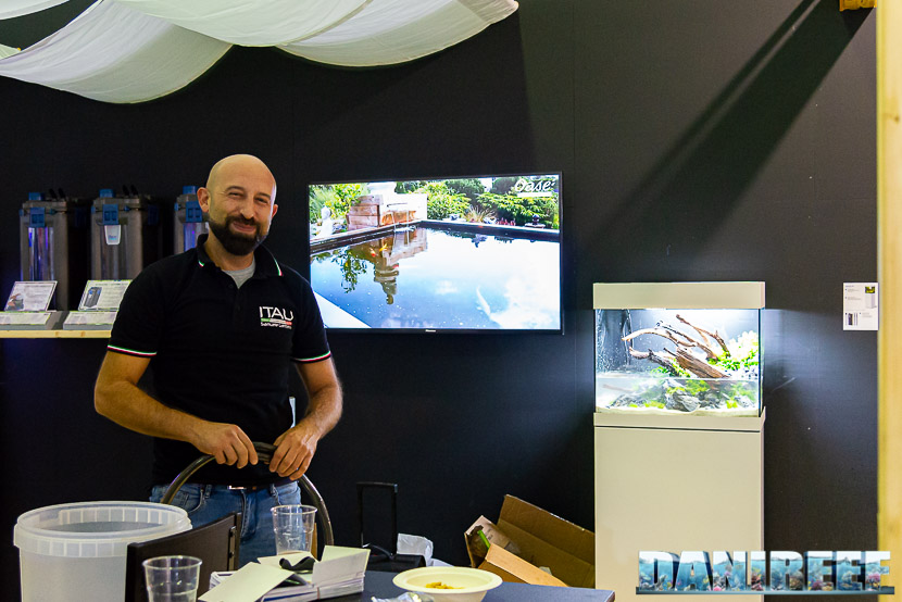Oase porta laghetti, acquari e lo splendido biOrb al PetsFestival 2019: Aquascaping in mostra con Samuele Gamberini