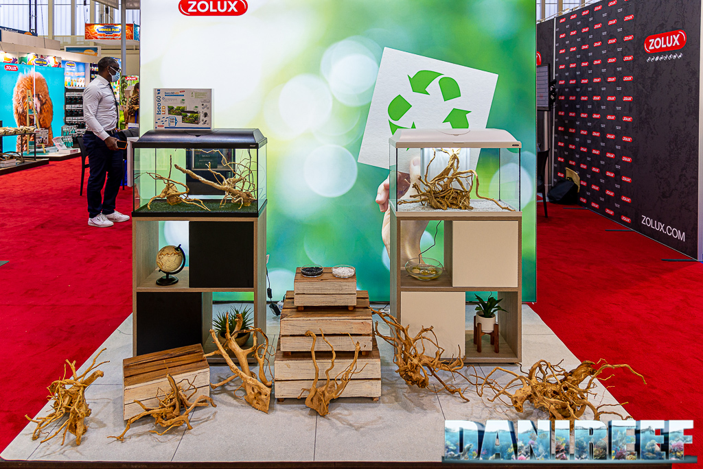 Gli acquari Zolux presso il loro stand a Zoomark 2021