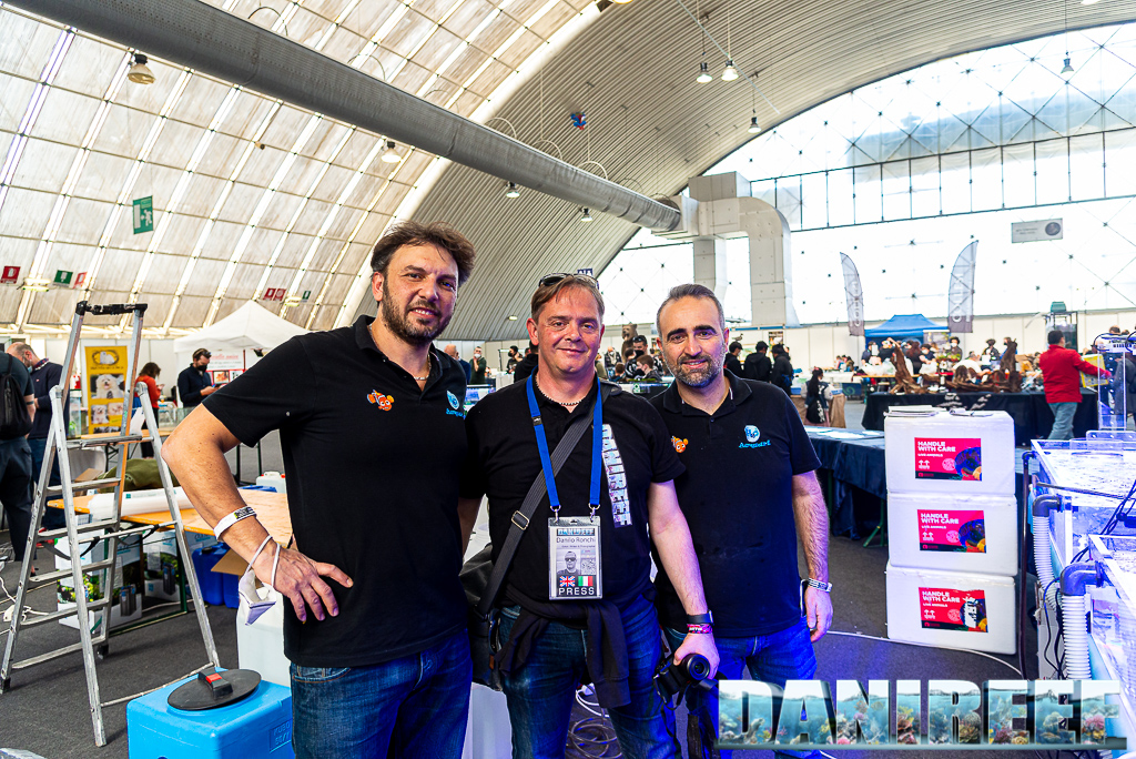 Lo staff di H2O Acquari, Fabio e Pietro, insieme a DaniReef ad AquaExpo 2022 a Novegro