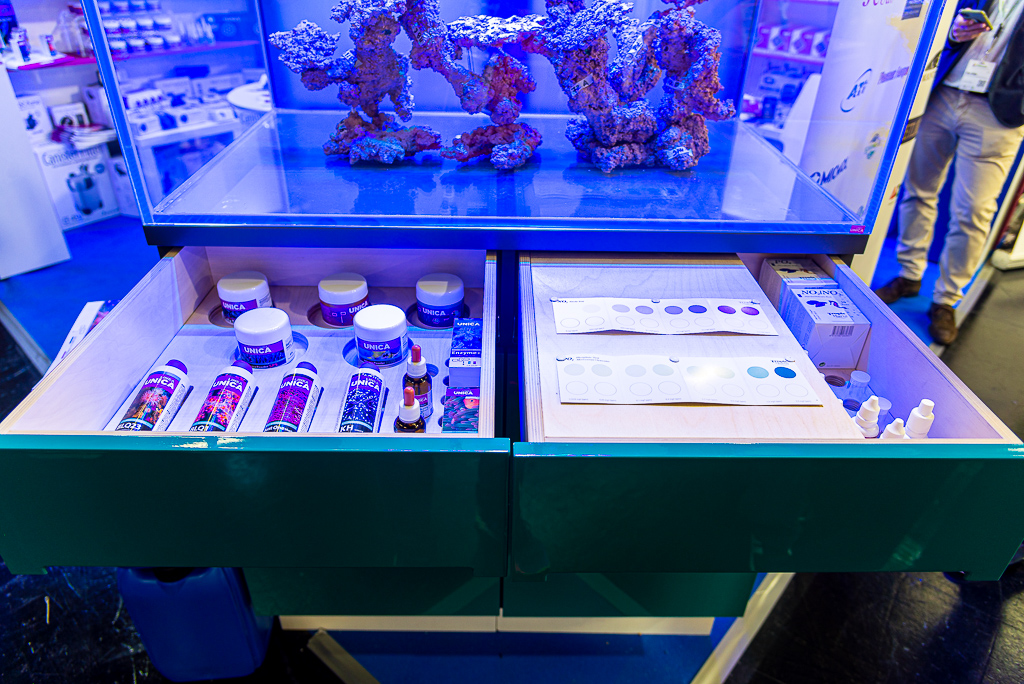 I due cassetti superiori del mobile per acquario unica agp