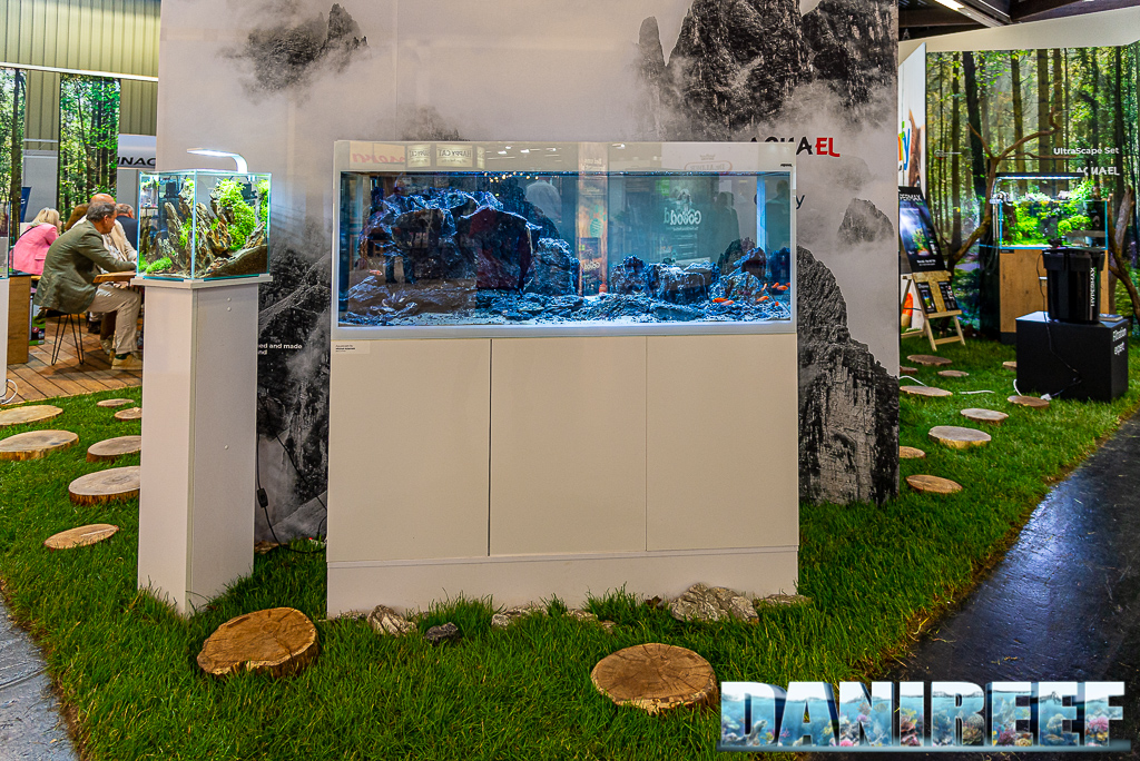 Aquascape di Michal Adamek allo stand AquaEl Interzoo 2022