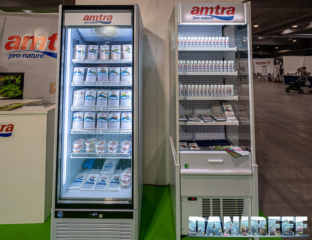 Amtra Pro Cult e mangimi vivi allo stand presente al PetsFestival 2022