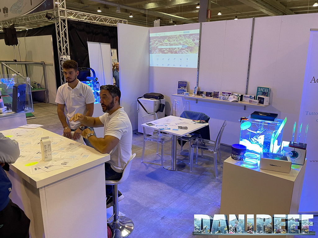 Mattia Solazzo e GianAndrea Cavallo allo stand Aquarium To Go al PetsFestival 2022