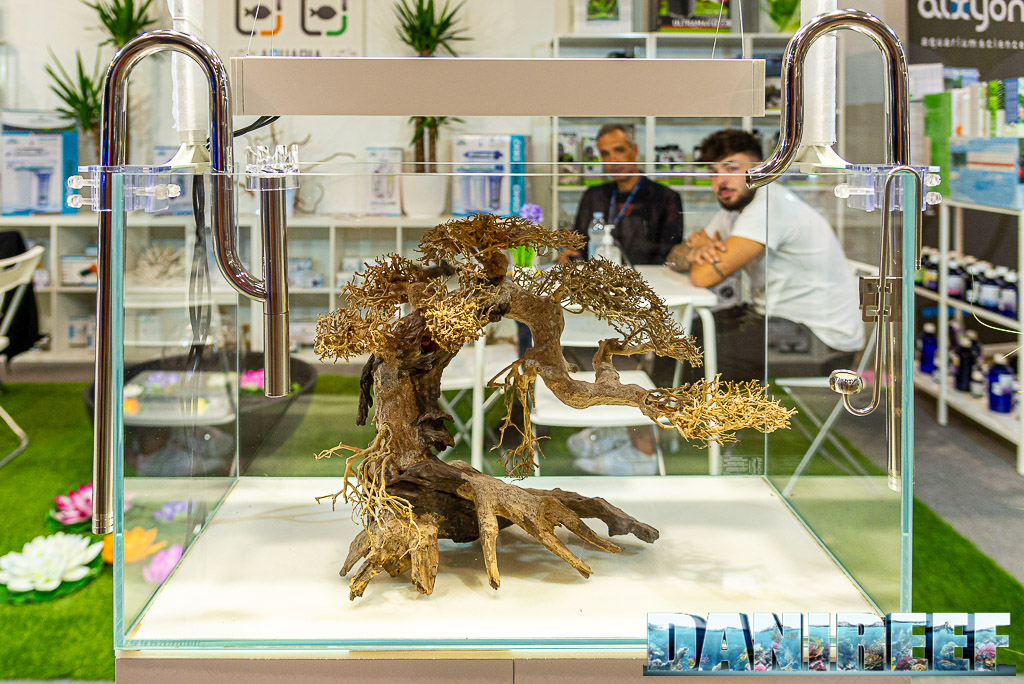 Vasche e radici presso Aquariatech al PetsFestival 2023