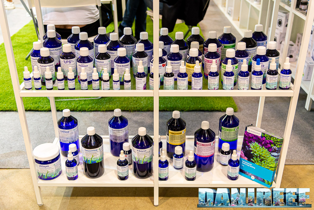 Prodotti Korallen Zucht - Zeovit presso Aquariatech al PetsFestival 2023