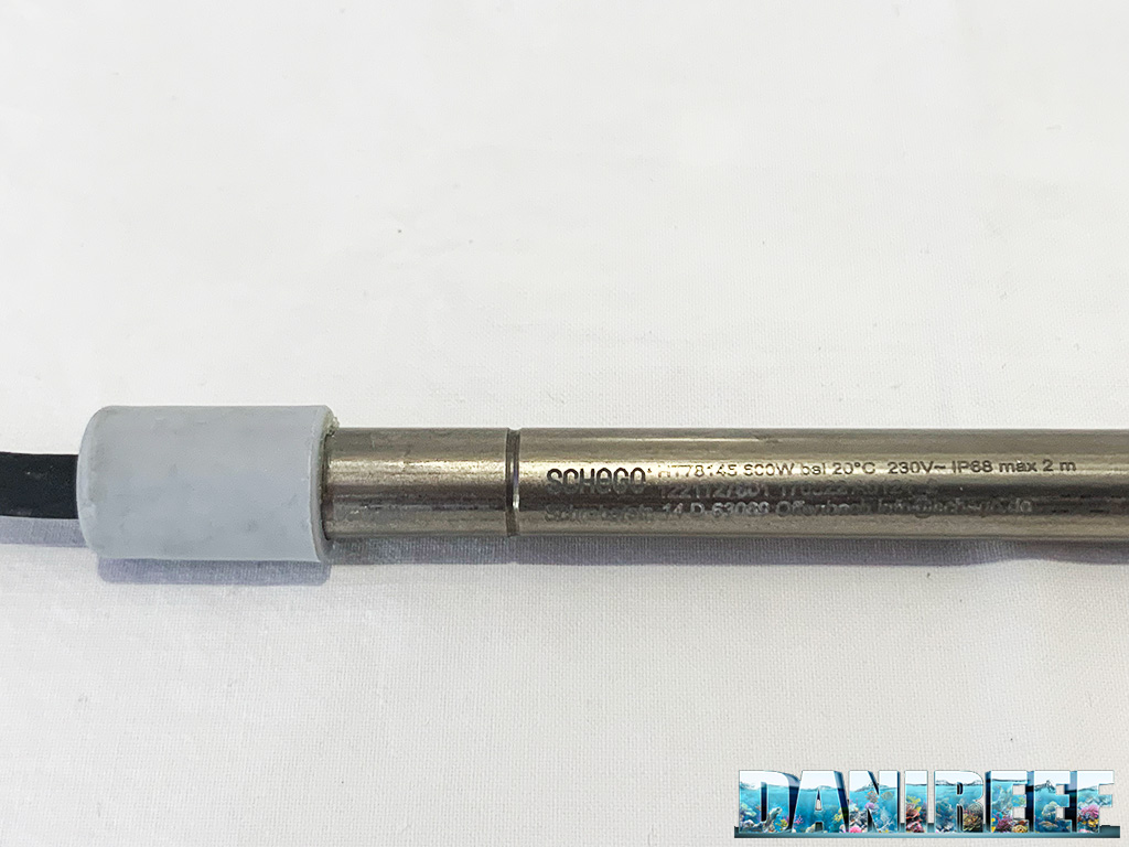 I dati del riscaldatore serigrafati sul corpo dell'elemento radiante I dati del riscaldatore serigrafati sul corpo dell'elemento radiante