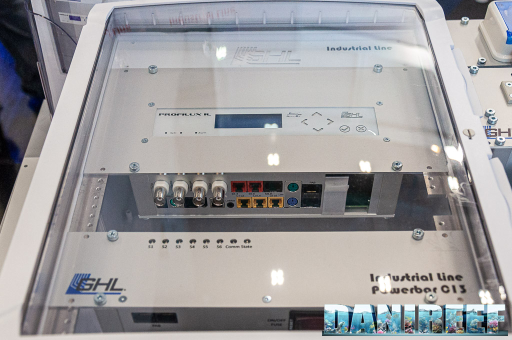 Il Profilux 4 in versione Industrial Line, nel suo chassis modulare Il Profilux 4 in versione Industrial Line, nel suo chassis modulare