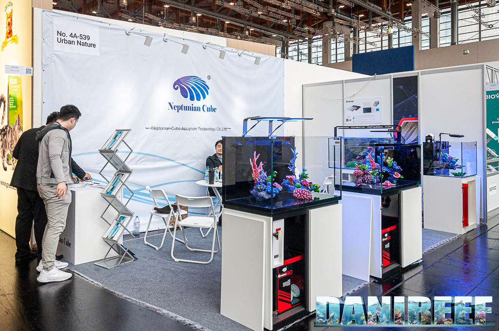 Lo stand Neptunian Cube al padiglione 4A di Interzoo 2024 Lo stand Neptunian Cube al padiglione 4A di Interzoo 2024