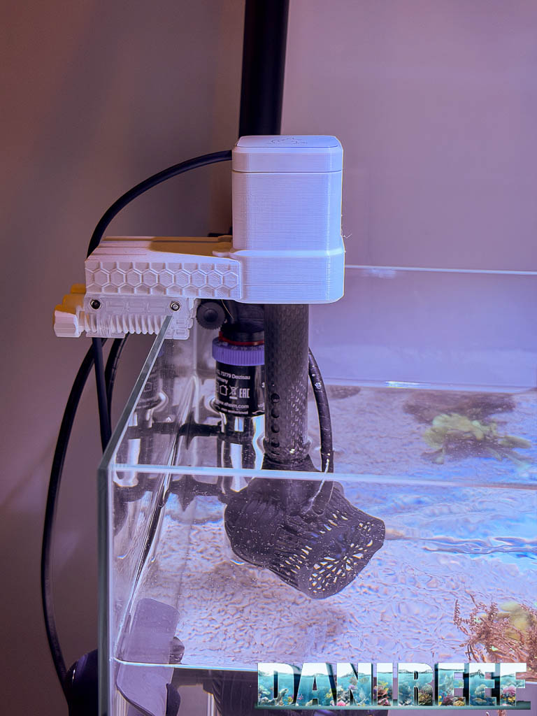 Tunze Orca MK2 pompa di movimento oscillante vista laterale