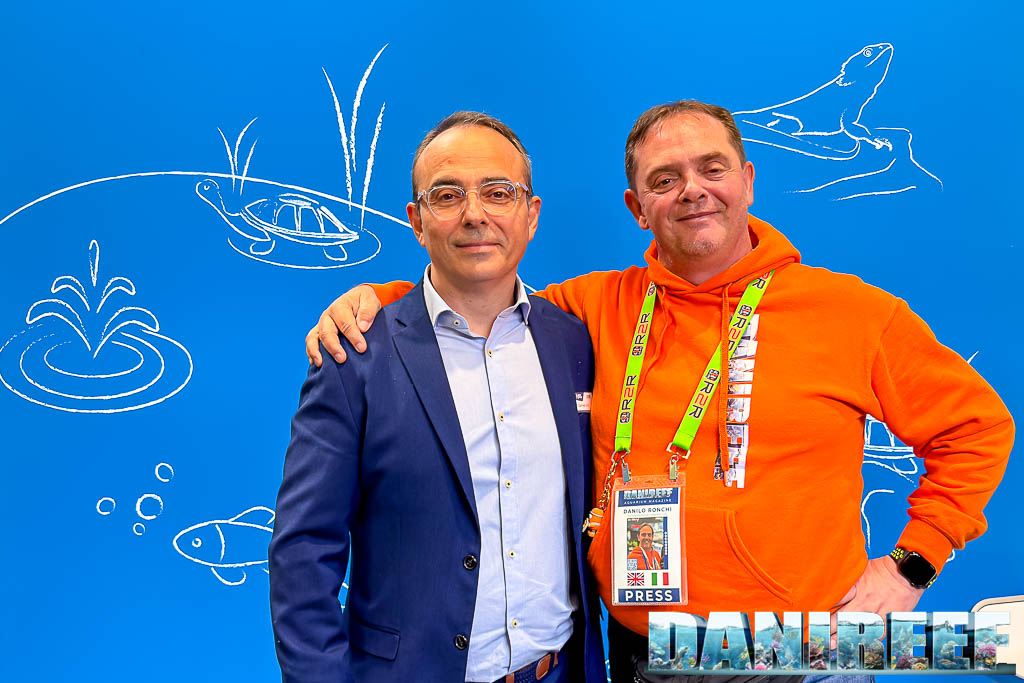 Carmelo Aricò e DaniReef allo stand Sera a Interzoo 2026