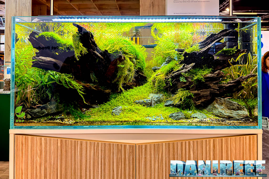 Layout di acqua dolce Aquatlantis Clarity visto a Interzoo 2026