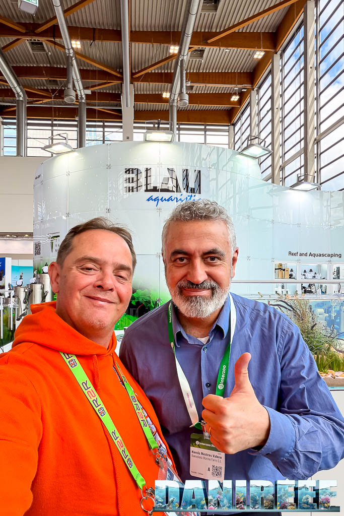 DaniReef con Narcis Mestres Valero di Blau a Interzoo 2026