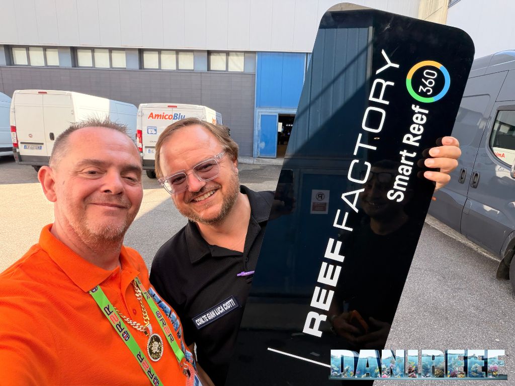 Danilo Ronchi con Gian Luca Ciotti, nuovo proprietario di Reef Factory, ad AcquariaItalia 2026