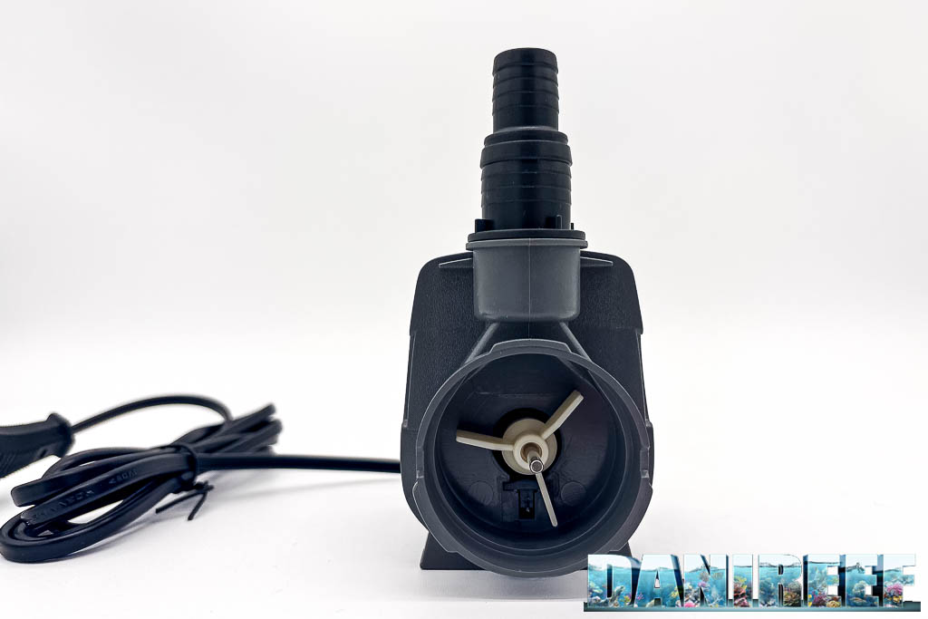 Sicce Syncra Silent 1.5 fotografata per la recensione del DaniReef LAB